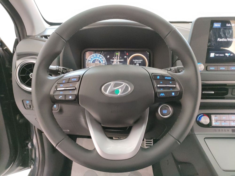 Hyundai Kona nuova a L'Aquila (17)