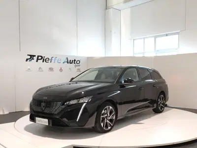 Peugeot 308 SW PureTech Turbo 130 S&amp;S EAT8 Allure Pack del 2022 usata a L'Aquila