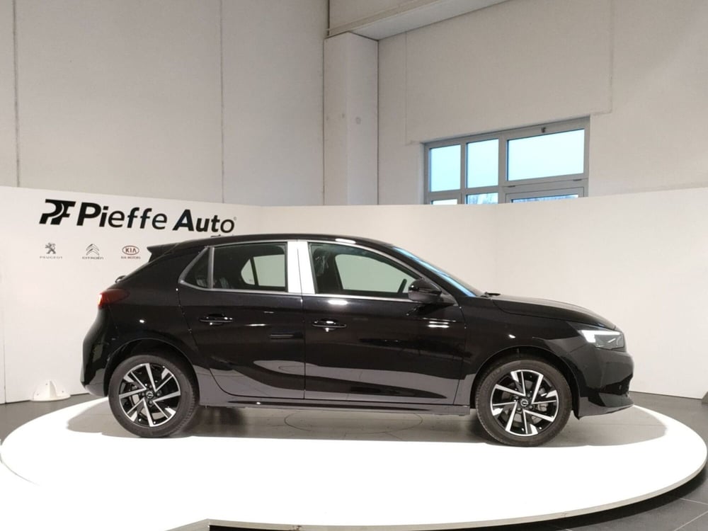 Opel Corsa nuova a L'Aquila (5)