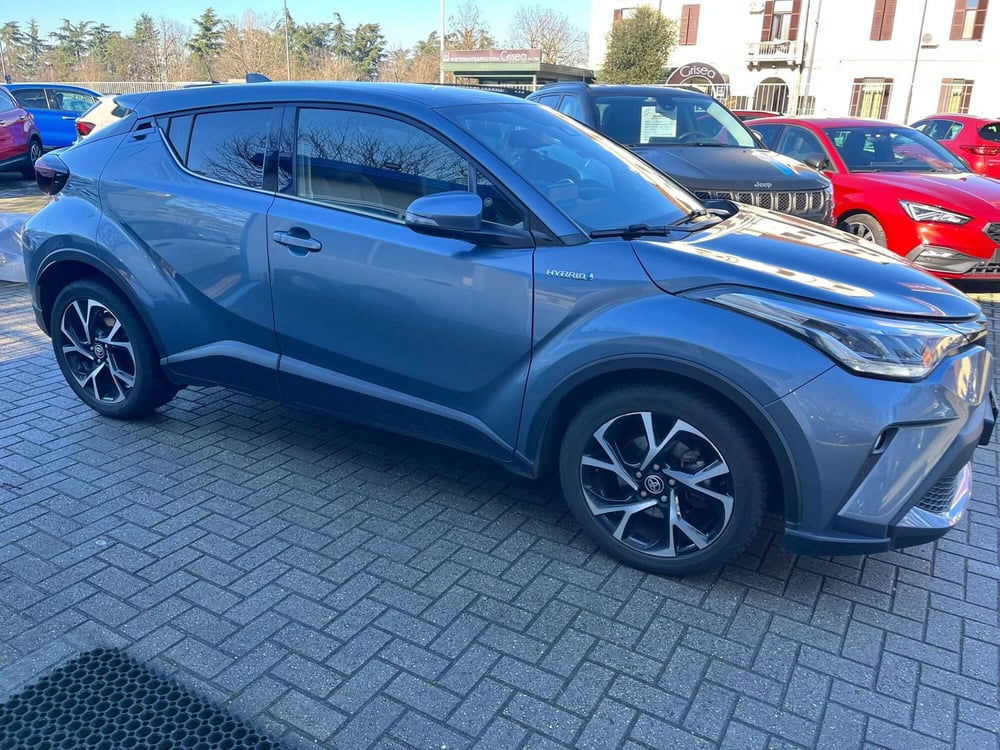 Toyota Toyota C-HR usata a Milano (5)