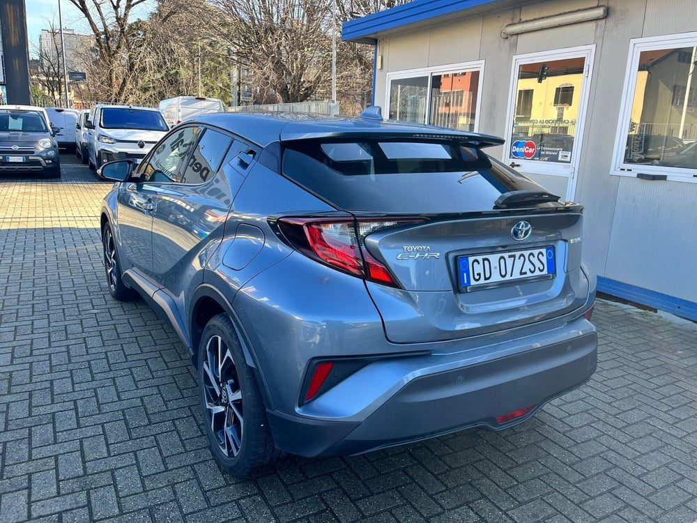 Toyota Toyota C-HR usata a Milano (6)