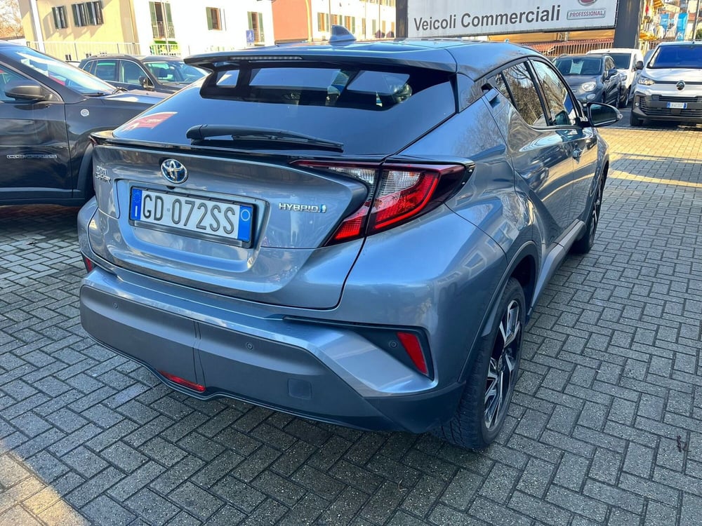 Toyota Toyota C-HR usata a Milano (7)