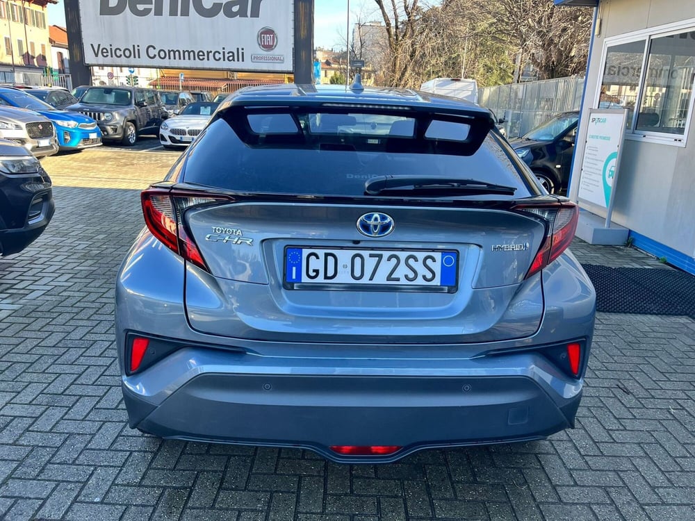 Toyota Toyota C-HR usata a Milano (8)