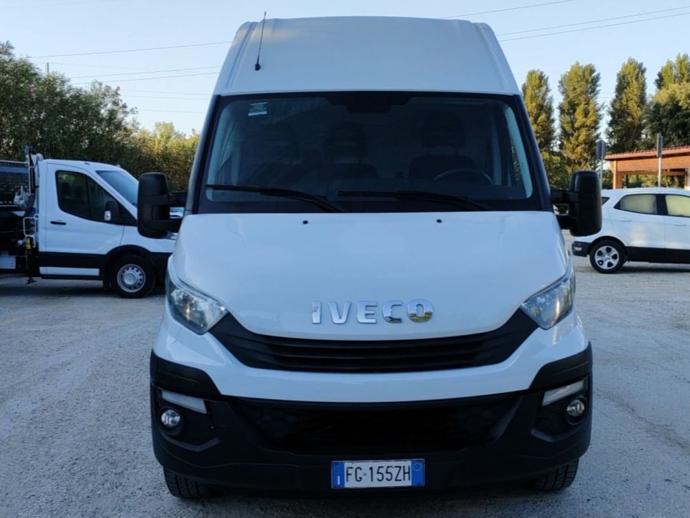 Iveco Daily Furgone usata a Roma (5)