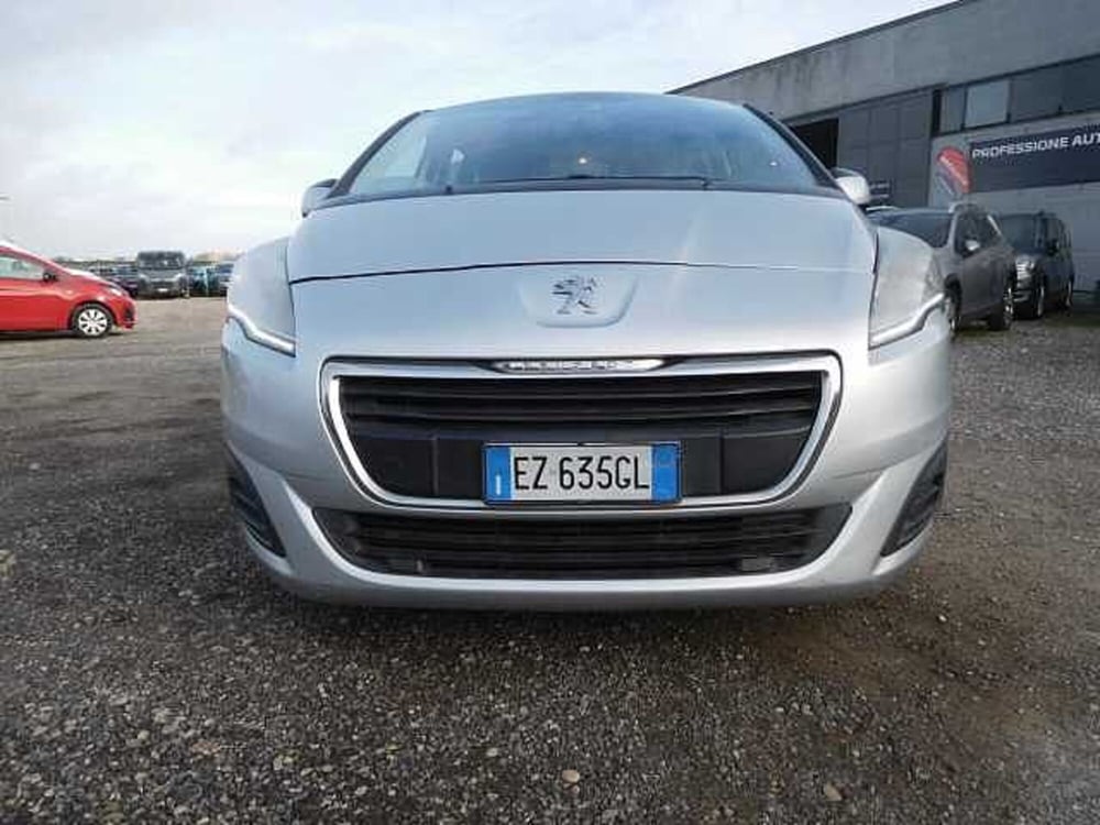 Peugeot 5008 usata a Roma (3)