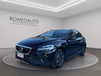 Volvo V40 Cross Country D2  del 2019 usata a Gubbio