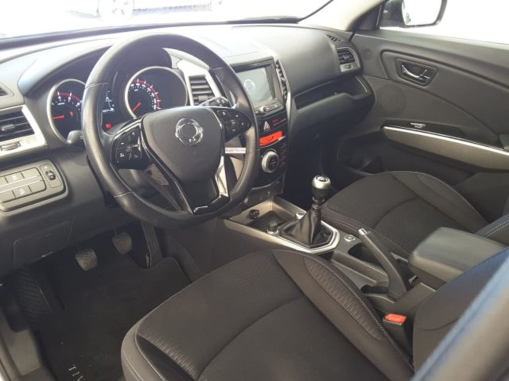 Ssangyong Tivoli usata a Firenze (6)