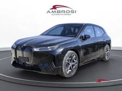 BMW iX xdrive40 pacchetto sportivo nuova a Corciano