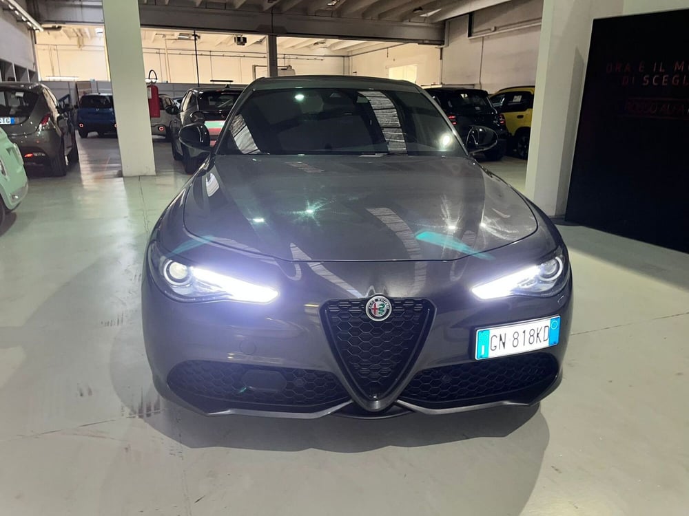 Alfa Romeo Giulia usata a Milano (2)