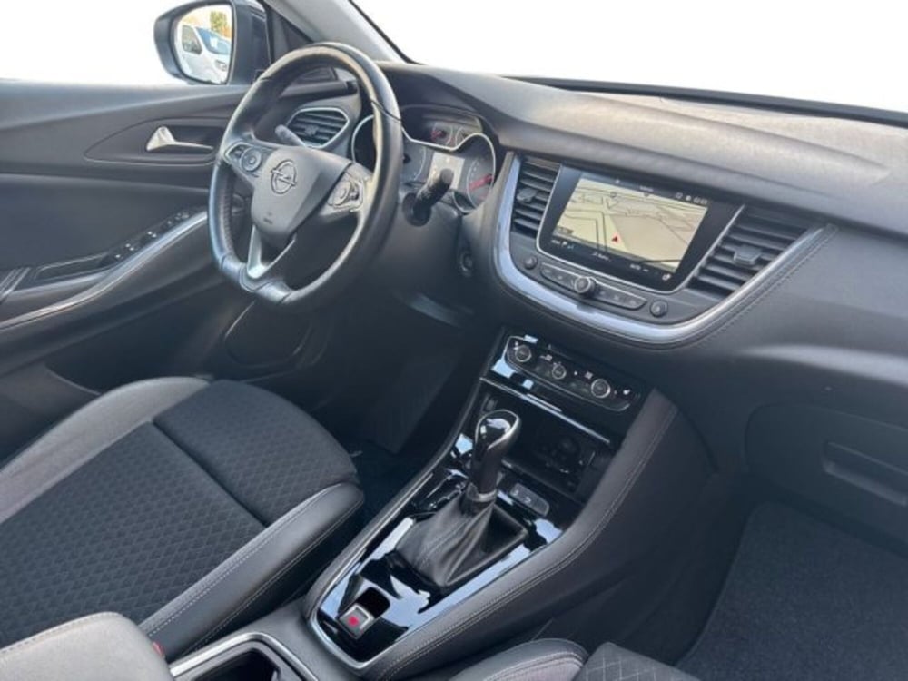 Opel Grandland X usata a Ancona (15)