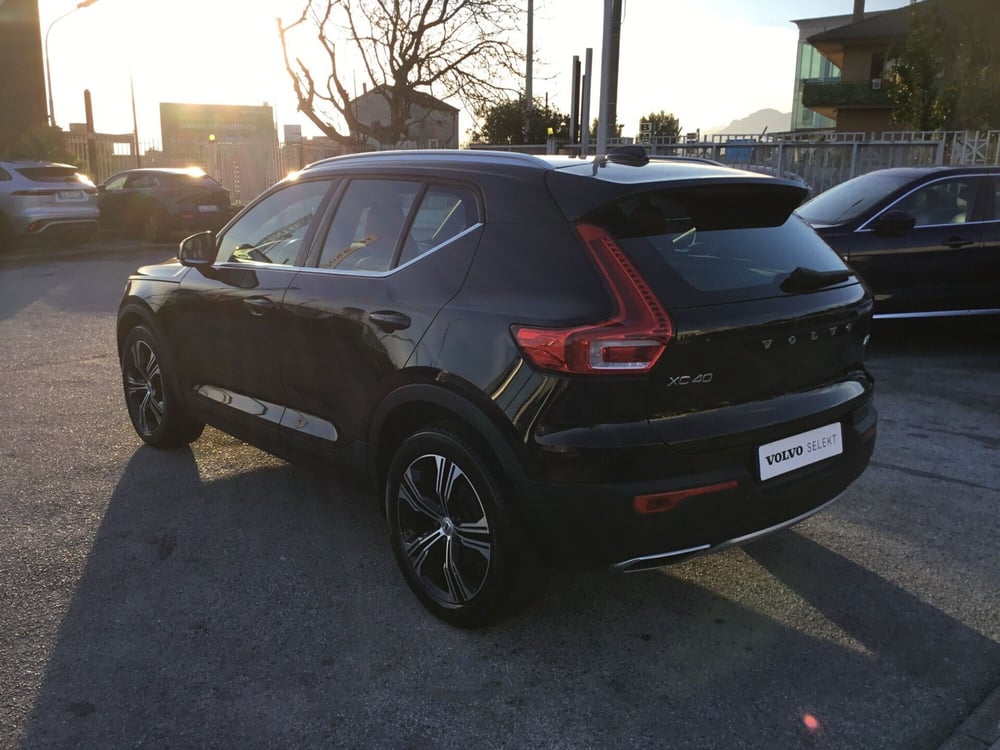 Volvo XC40 usata a Napoli (2)