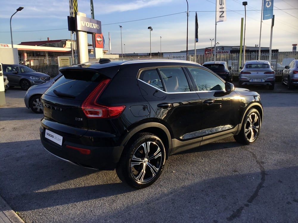 Volvo XC40 usata a Napoli (3)