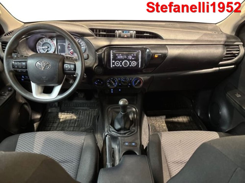 Toyota Hilux usata a Bologna (13)