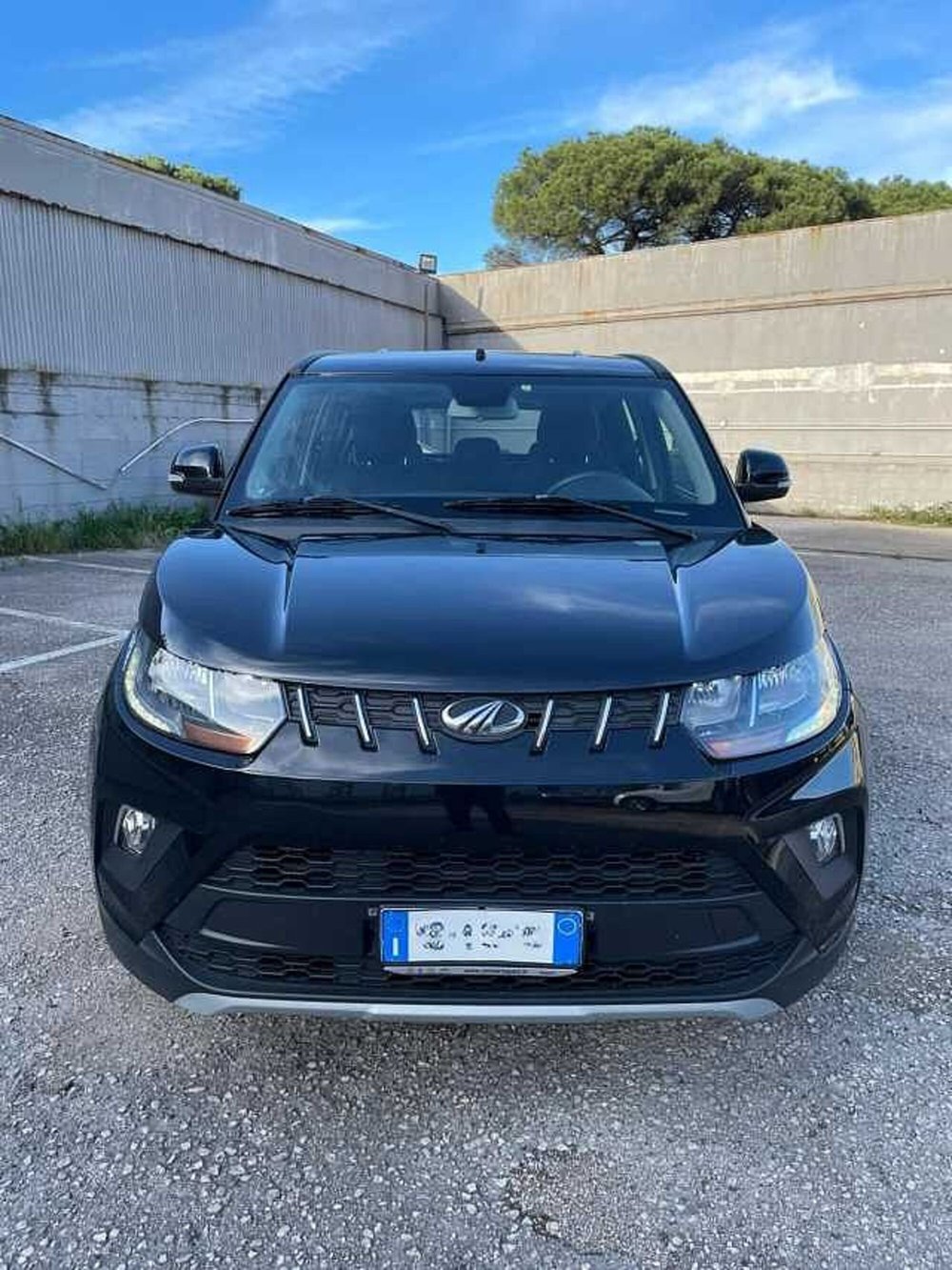 Mahindra KUV100 usata a Caserta