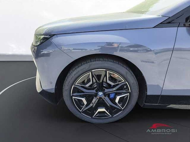 BMW iX nuova a Viterbo (18)