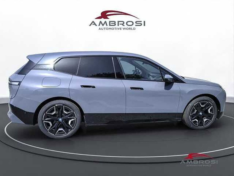 BMW iX nuova a Viterbo (5)