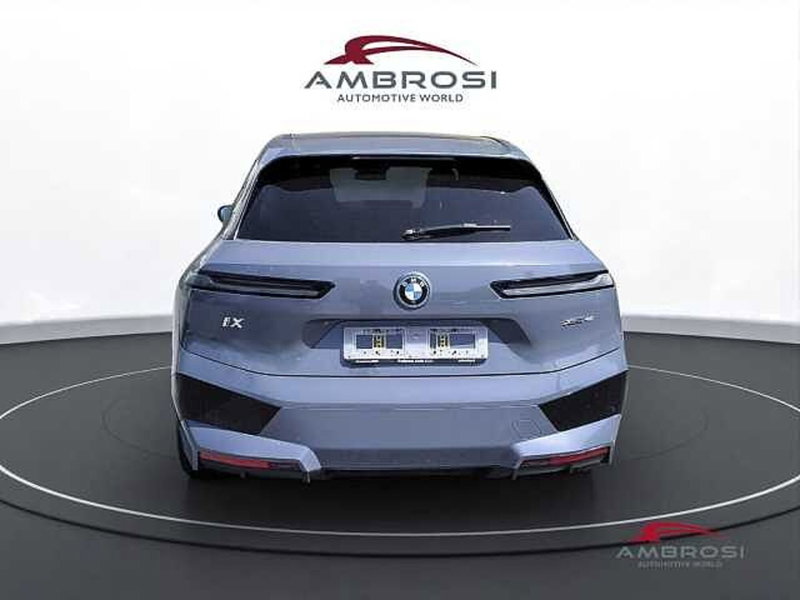 BMW iX nuova a Viterbo (8)