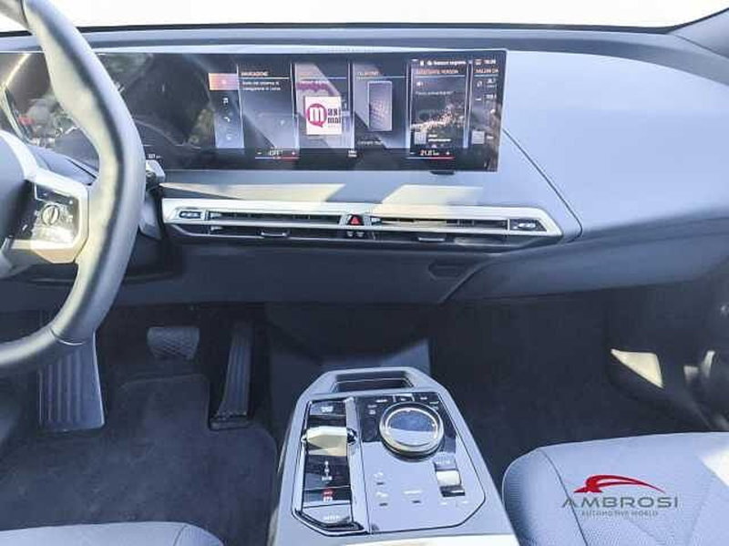 BMW iX nuova a Viterbo (15)