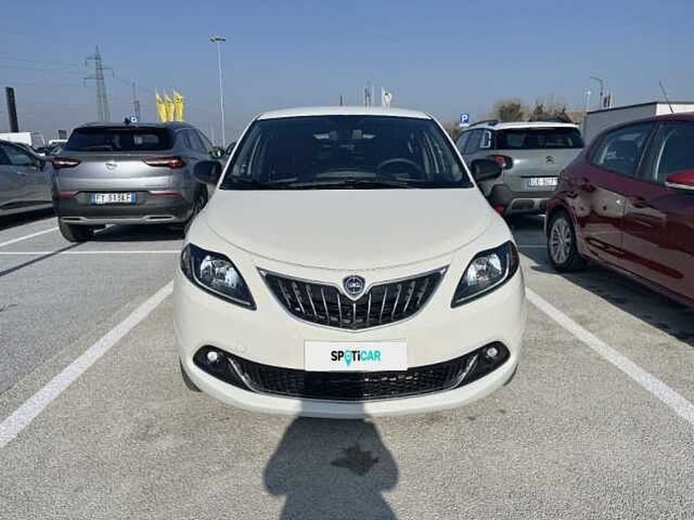 Lancia Ypsilon usata a Ravenna (2)