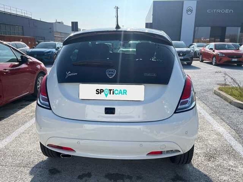 Lancia Ypsilon usata a Ravenna (5)