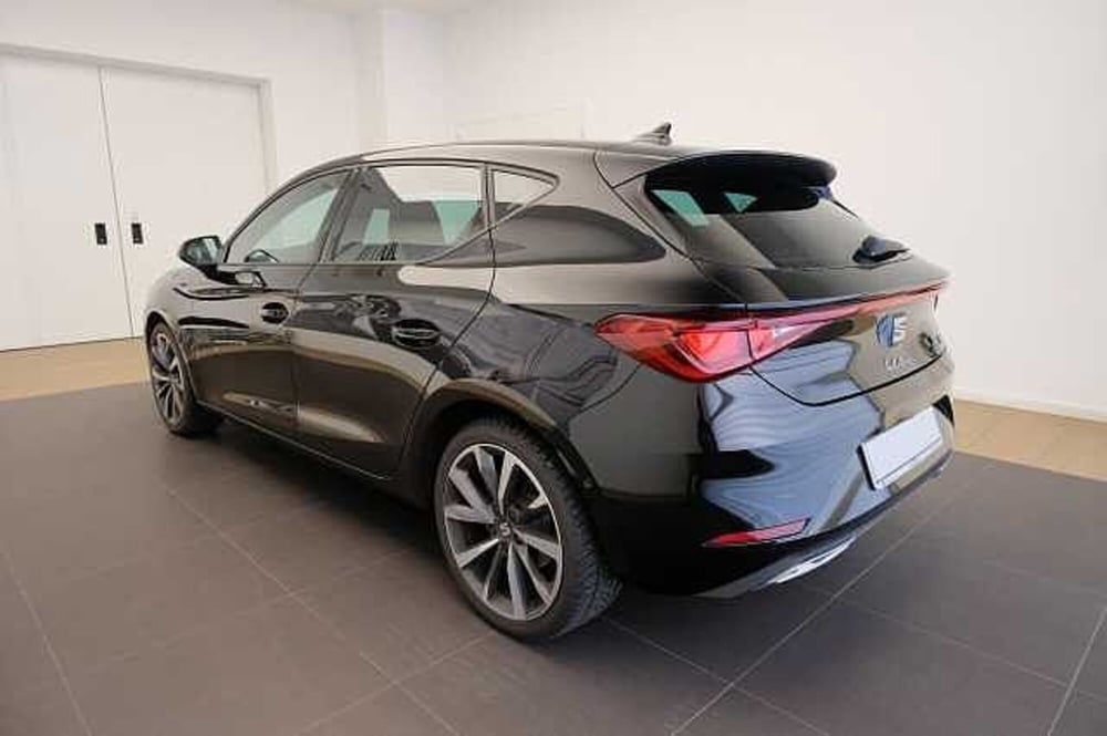 SEAT Leon usata a Varese (4)