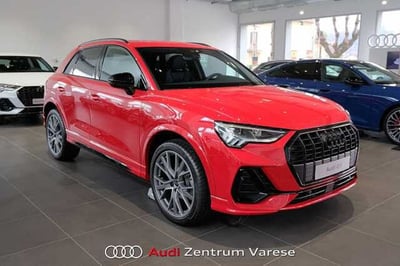 Audi Q3 35 2.0 tdi Identity Black s-tronic nuova a Varese