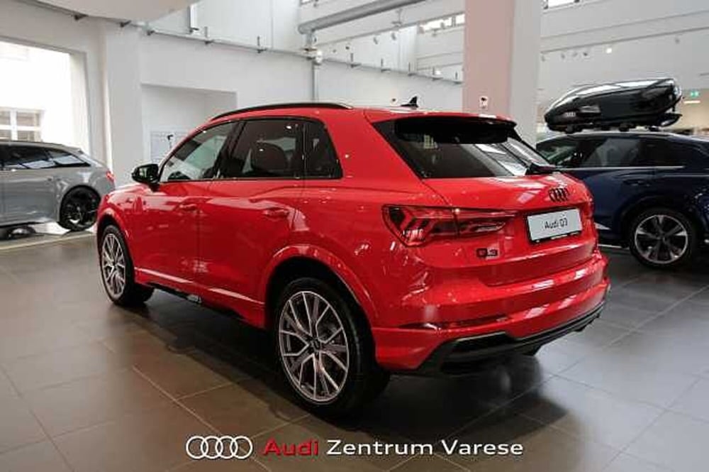 Audi Q3 nuova a Varese (4)