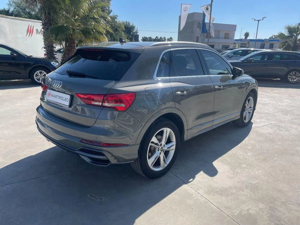 Audi Q3 Sportback usata a Lecce (12)
