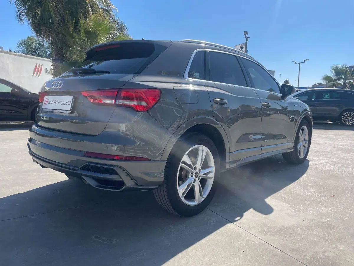 Audi Q3 Sportback usata a Lecce (13)