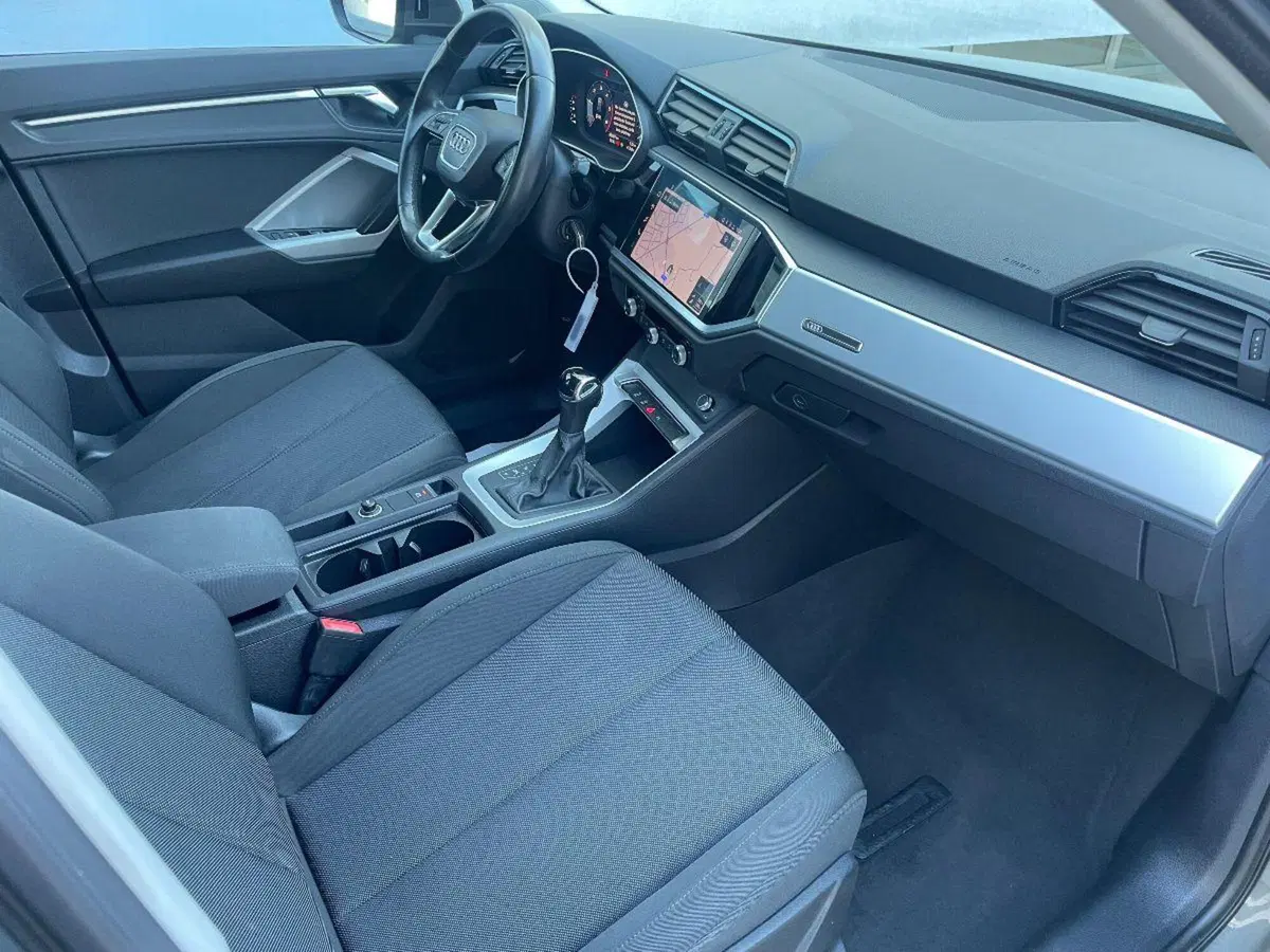 Audi Q3 Sportback usata a Lecce (18)