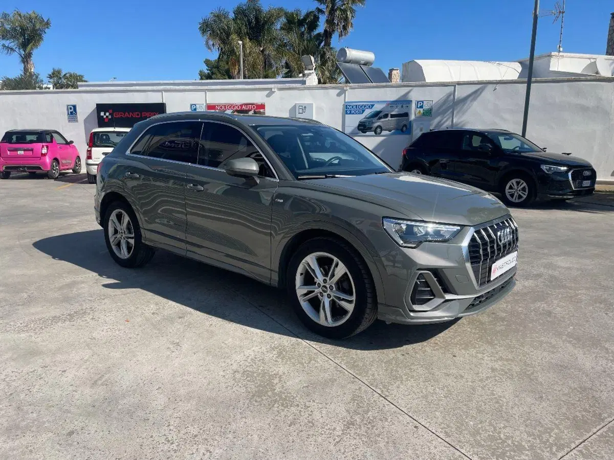 Audi Q3 Sportback usata a Lecce (9)