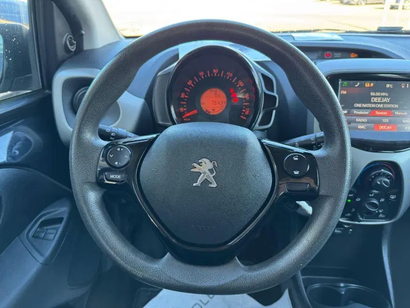 Peugeot 108 usata a Lecce (20)
