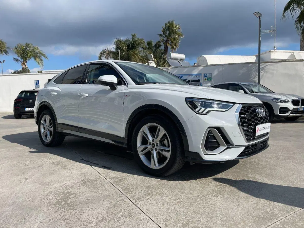 Audi Q3 Sportback usata a Lecce (10)