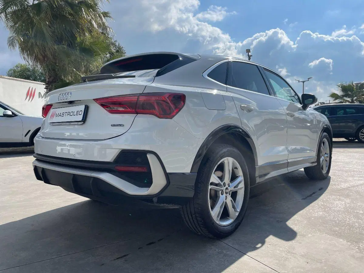 Audi Q3 Sportback usata a Lecce (13)