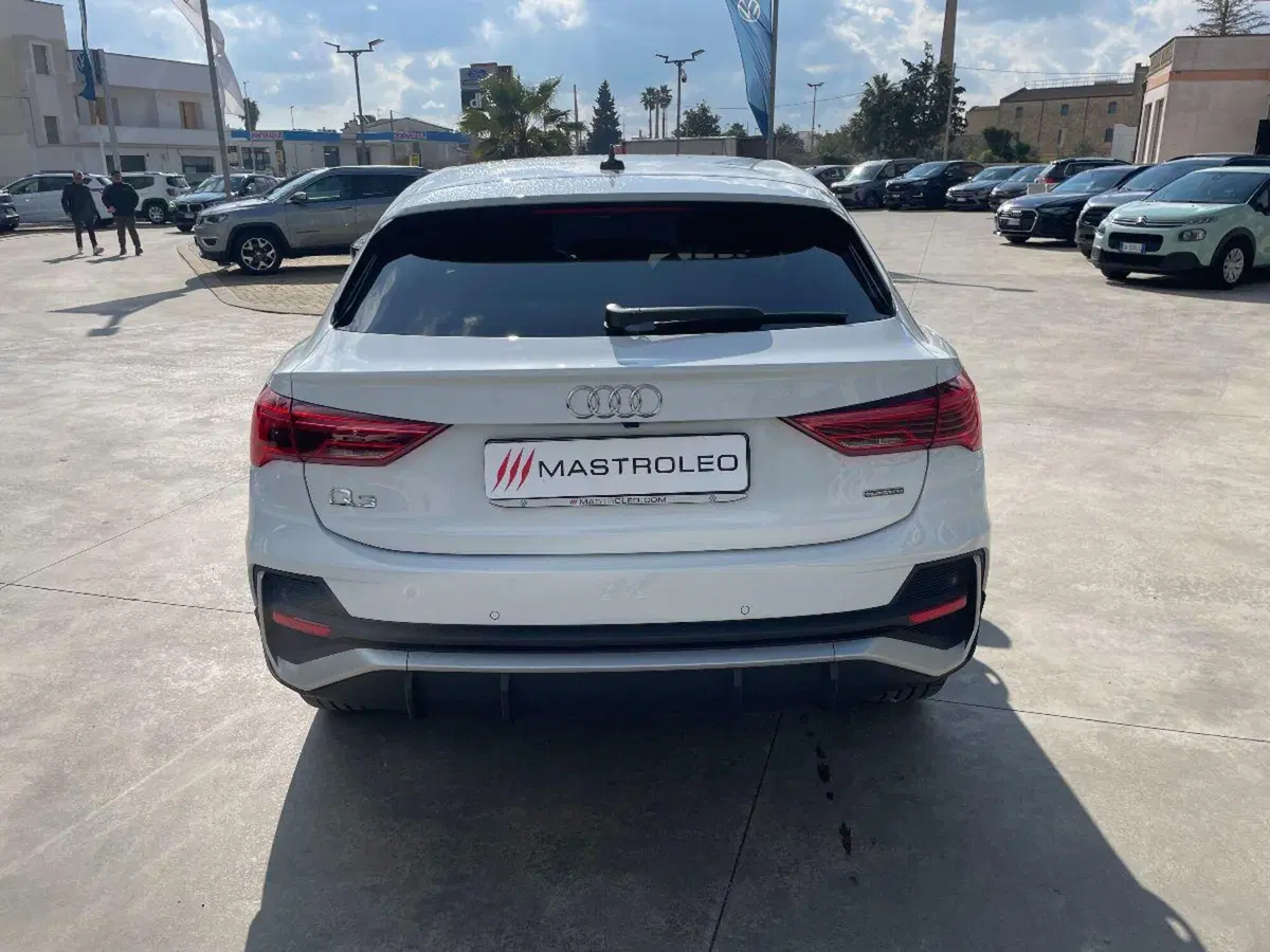 Audi Q3 Sportback usata a Lecce (14)