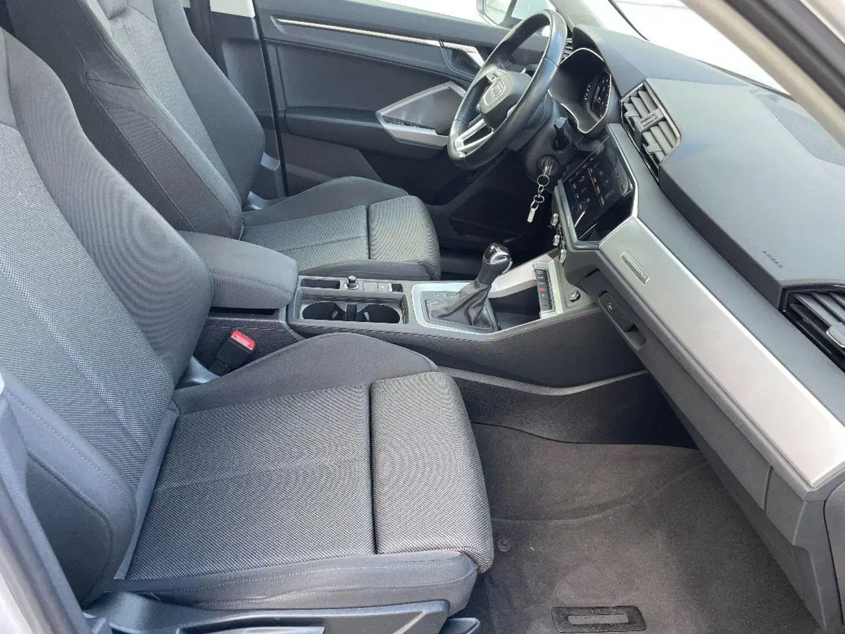 Audi Q3 Sportback usata a Lecce (19)