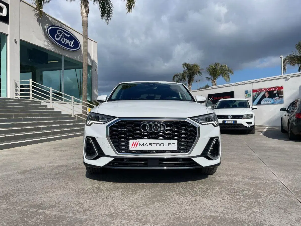Audi Q3 Sportback usata a Lecce (8)