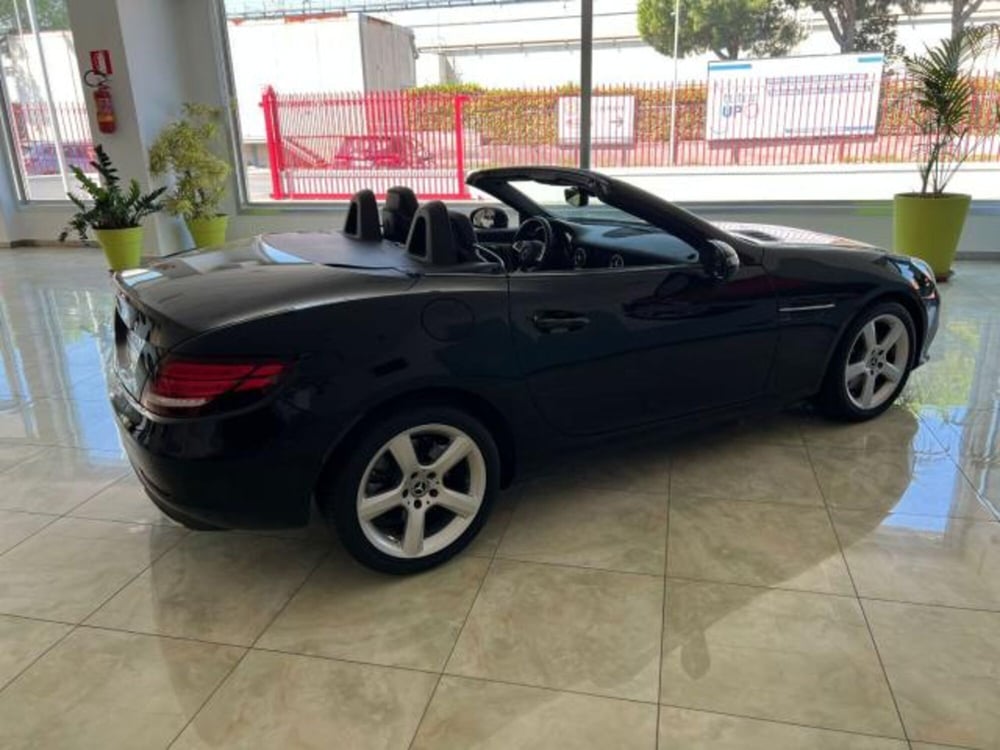 Mercedes-Benz SLC usata a Napoli (8)