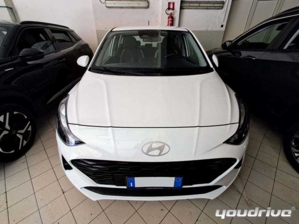 Hyundai i10 nuova a Napoli (2)