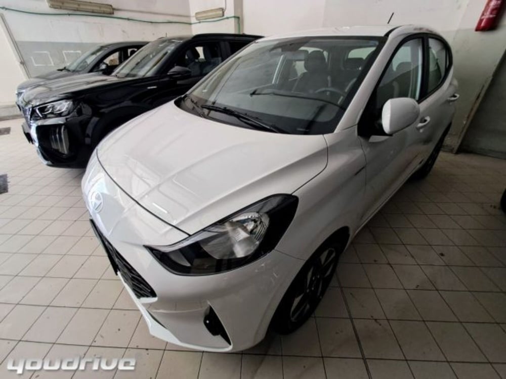 Hyundai i10 nuova a Napoli (20)