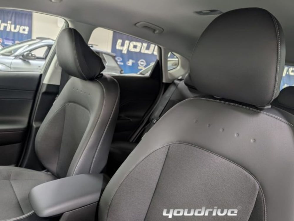 Hyundai Kona usata a Napoli (19)