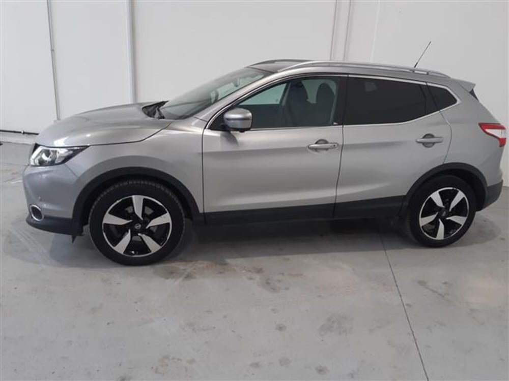 Nissan Qashqai usata a Asti (2)