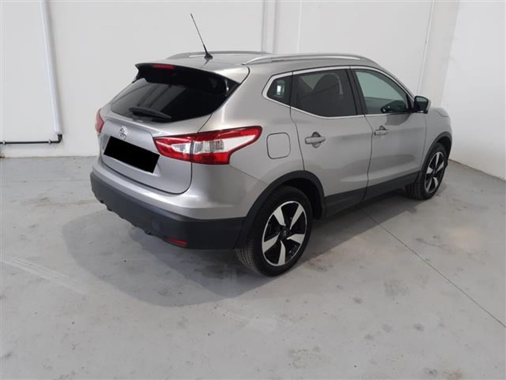 Nissan Qashqai usata a Asti (4)