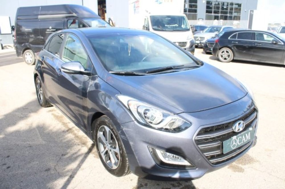 Hyundai i30 usata a Lecce (2)