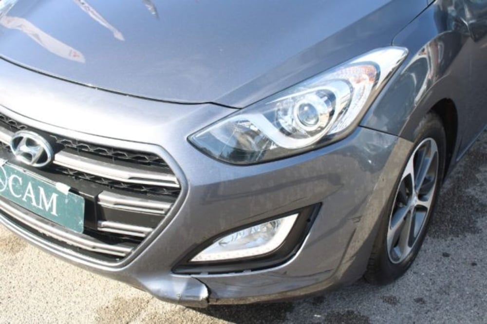 Hyundai i30 usata a Lecce (7)