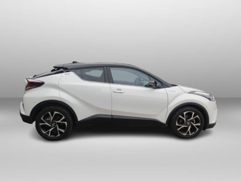 Toyota Toyota C-HR usata a Sondrio (6)