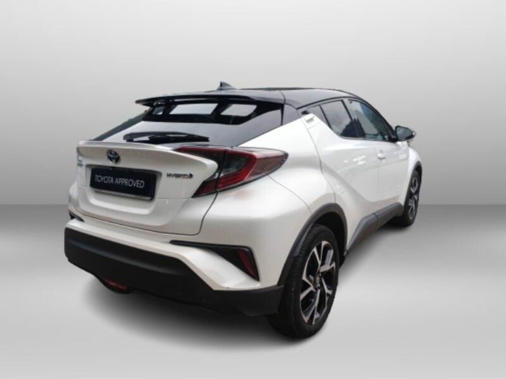 Toyota Toyota C-HR usata a Sondrio (7)