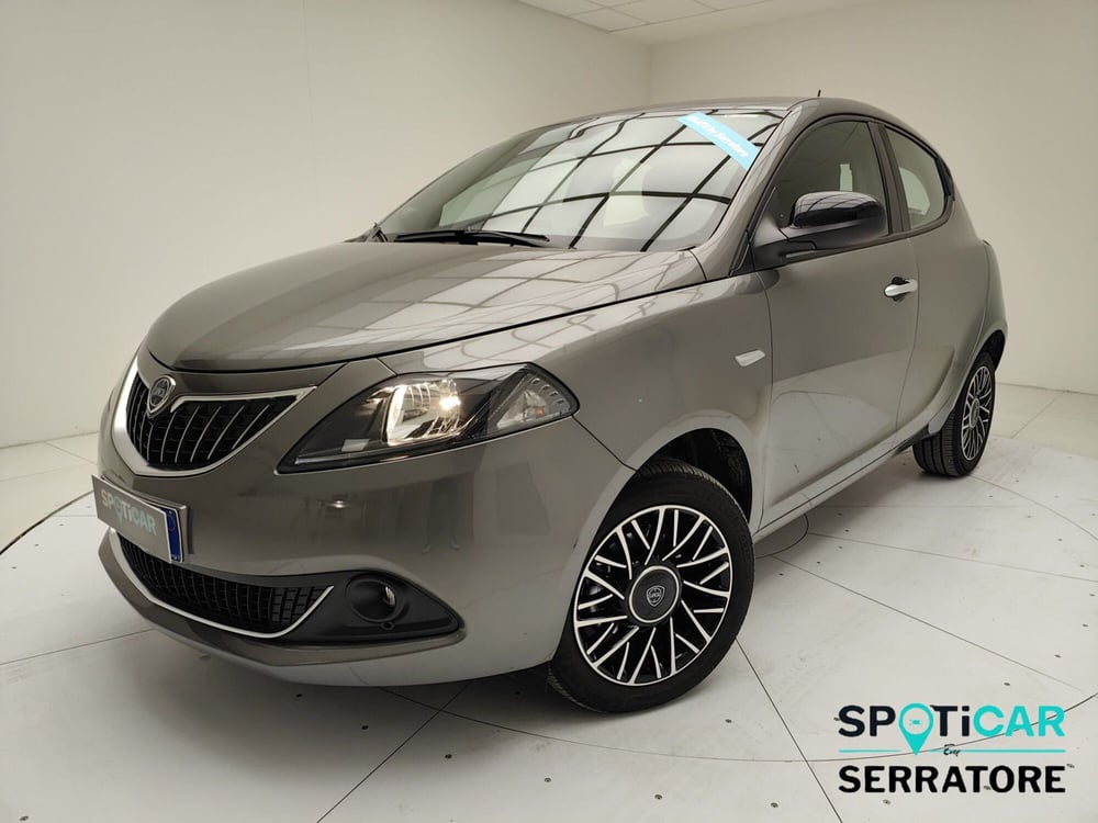 Lancia Ypsilon usata a Como