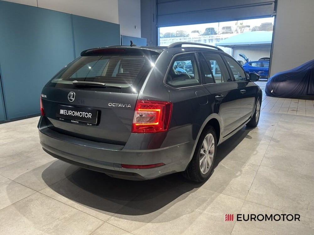 Skoda Octavia Station Wagon usata a Bari (5)