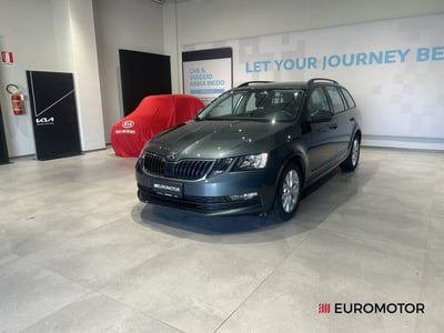 Skoda Octavia Station Wagon 1.6 TDI CR 115 CV Wagon Ambition del 2019 usata a Modugno